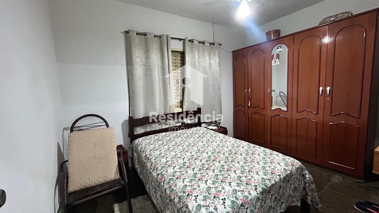 Casa à venda no Conjunto Habitacional Jacinto Pisani (Projeto Cem): 