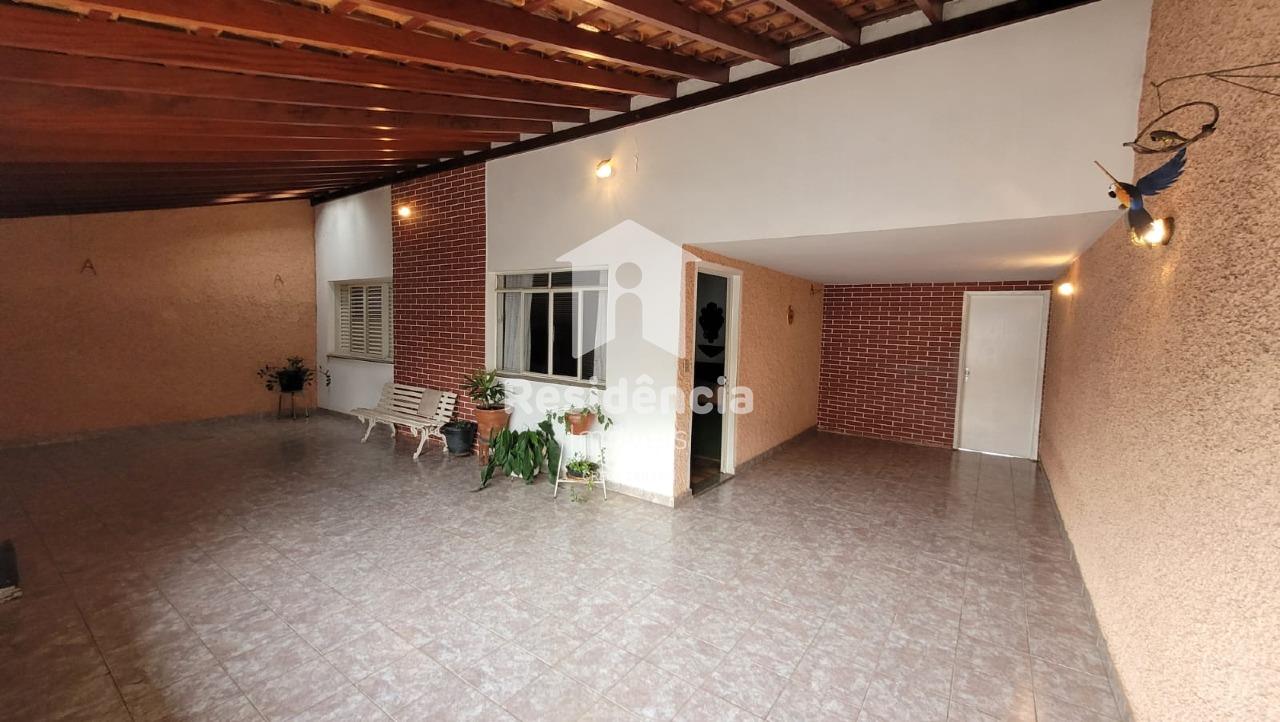 Casa à venda no Jardim Santa Cecília: 