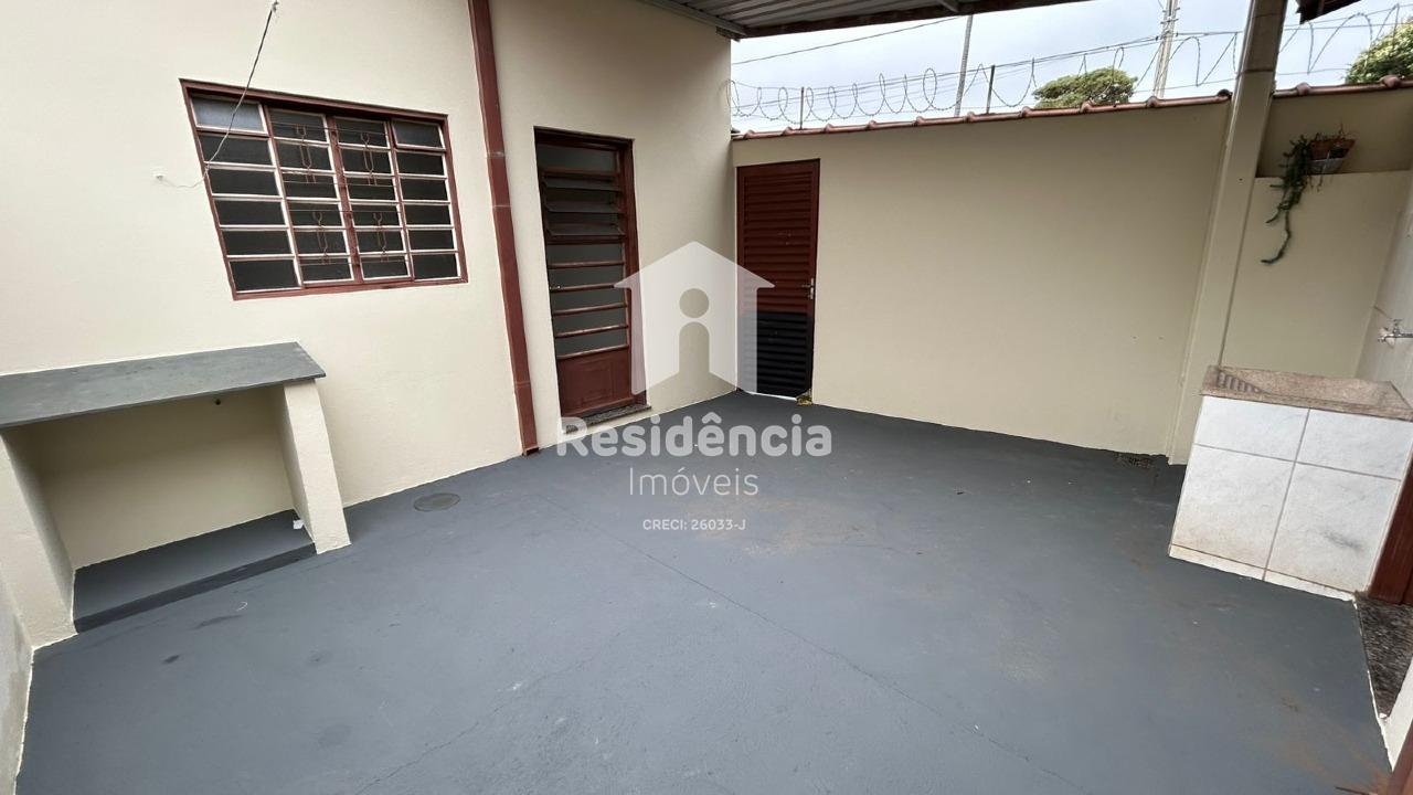 Casa para aluguel no Cecap II: 