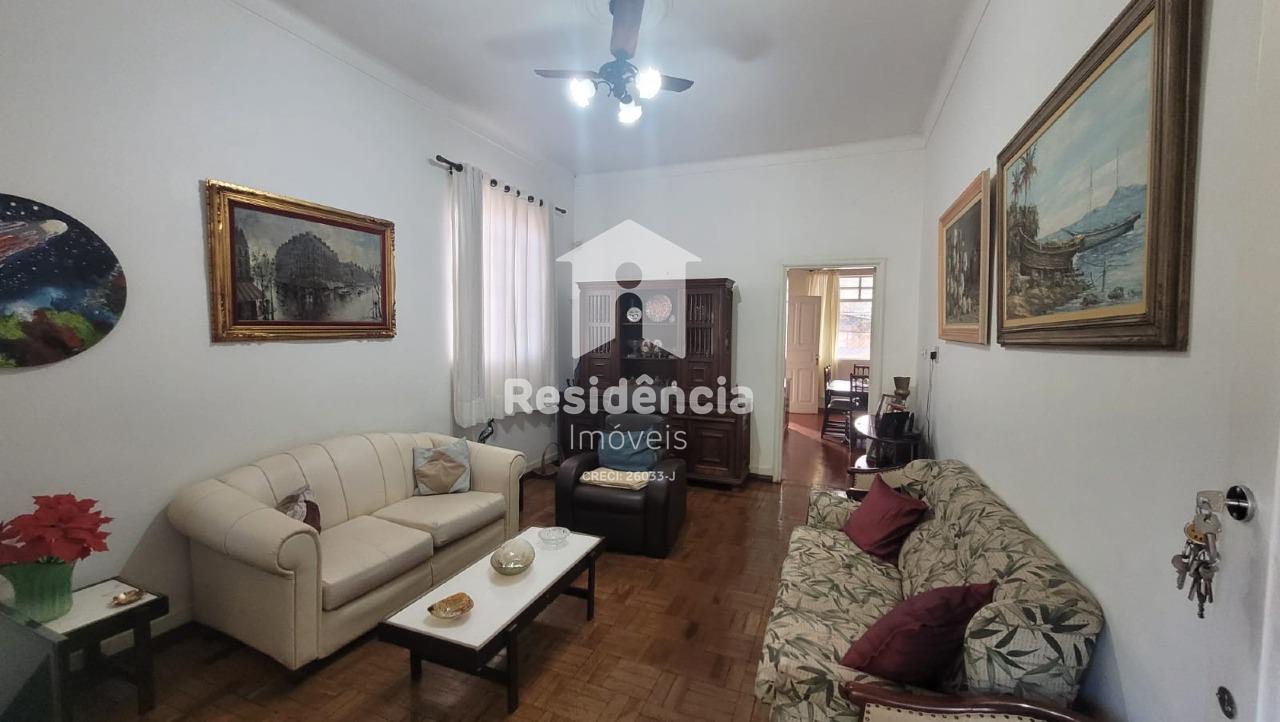 Casa à venda no Centro: 