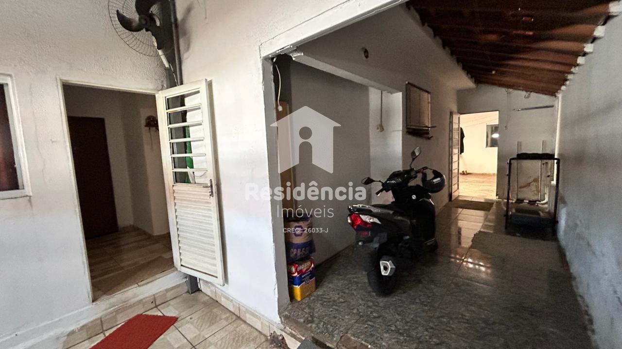 Casa à venda no Conj. Hab. Gilberto Rossetti (Cohab II): 