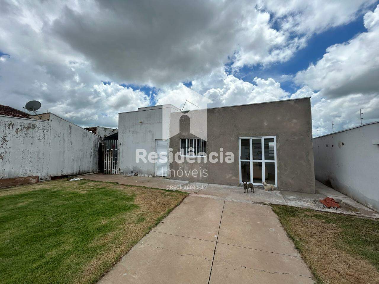 Casa para aluguel no Jardim Chico Piscina: 