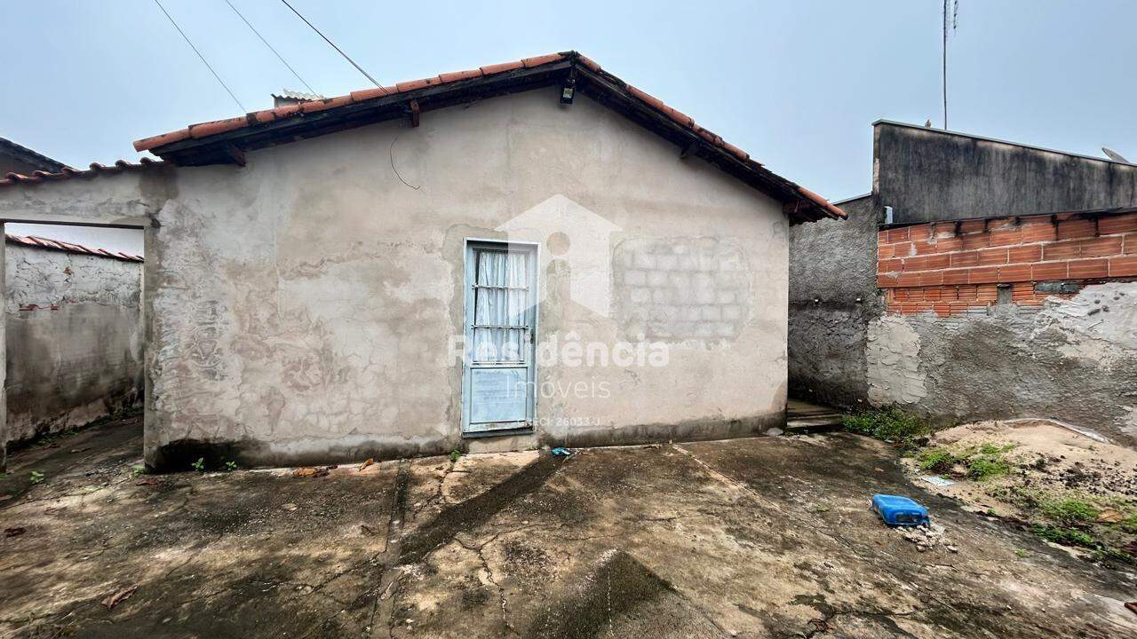 Casa à venda no Conjunto Habitacional Gilberto Rossetti: 