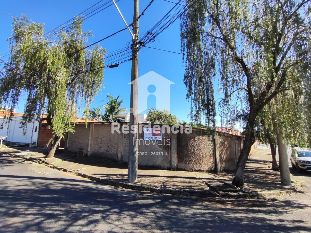 Terreno à venda no Jardim Chico Piscina: 