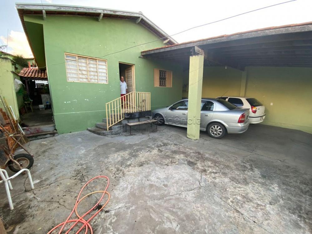 Casa à venda no Jardim José Justi: 