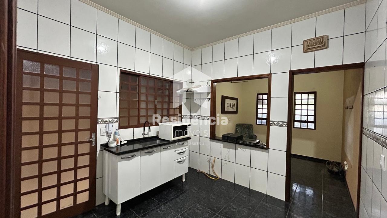 Casa à venda no Jardim Chico Piscina: 