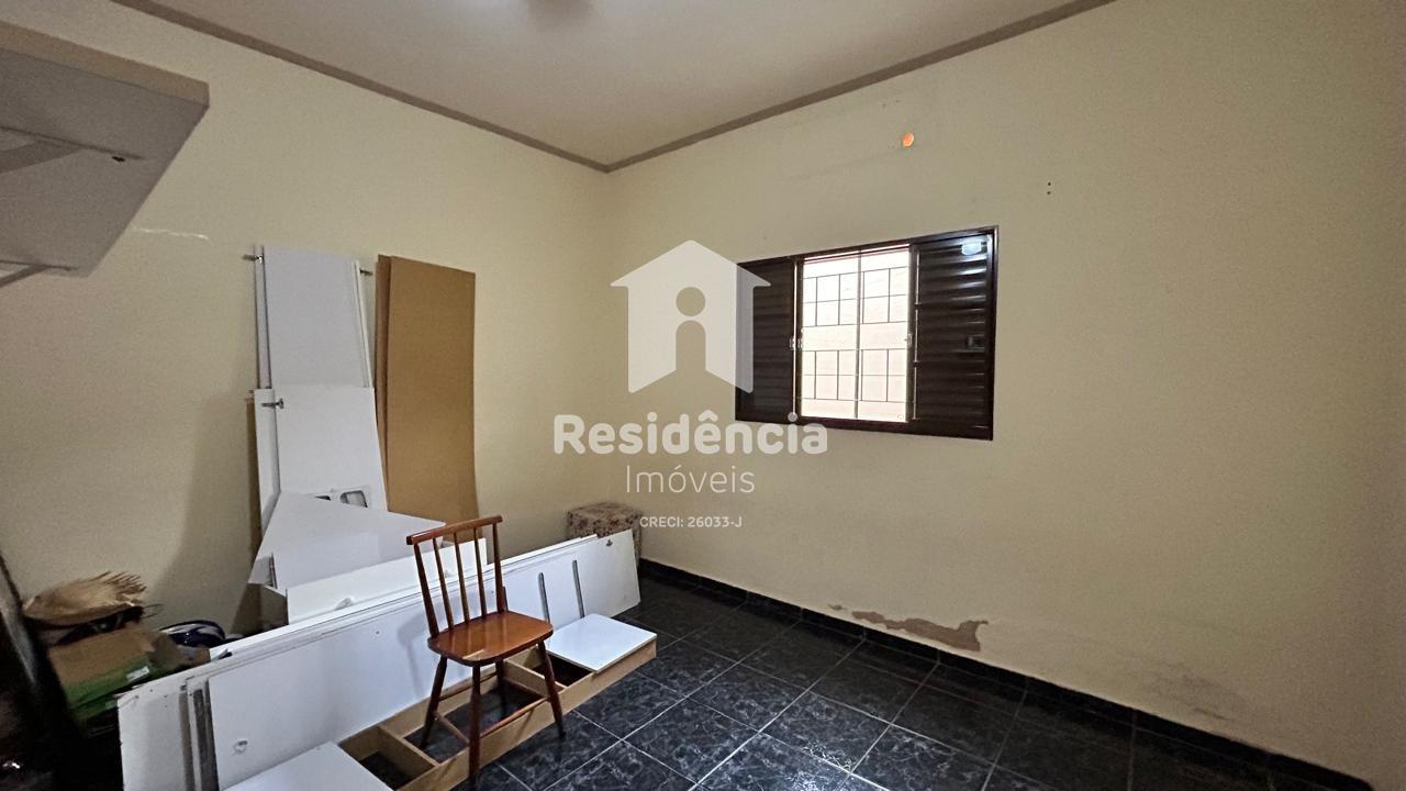 Casa à venda no Jardim Chico Piscina: 