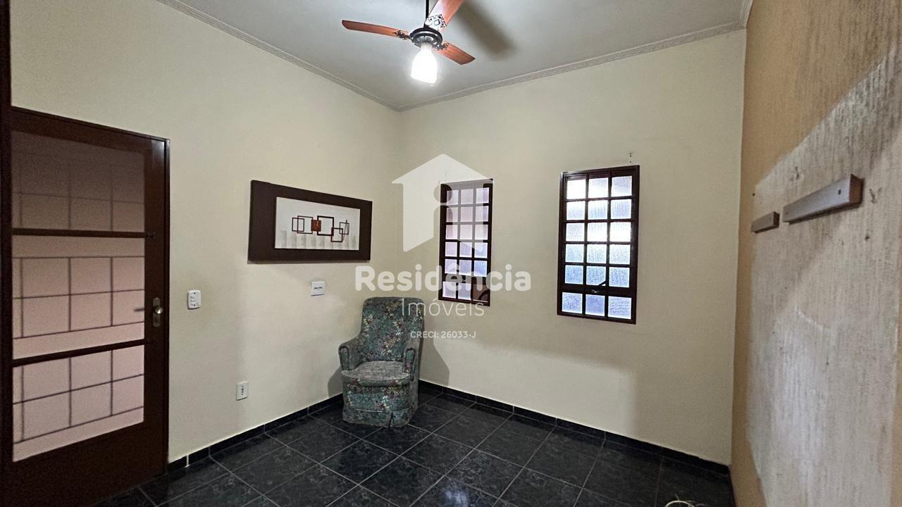 Casa à venda no Jardim Chico Piscina: 