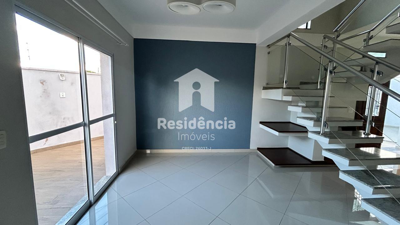 Casa para aluguel no Jardim Lavínia: 