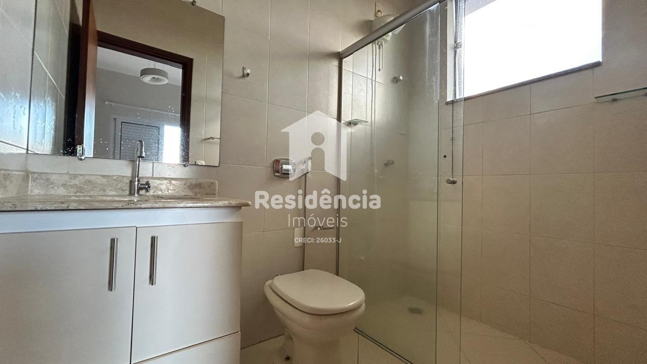 Casa para aluguel no Jardim Lavínia: 