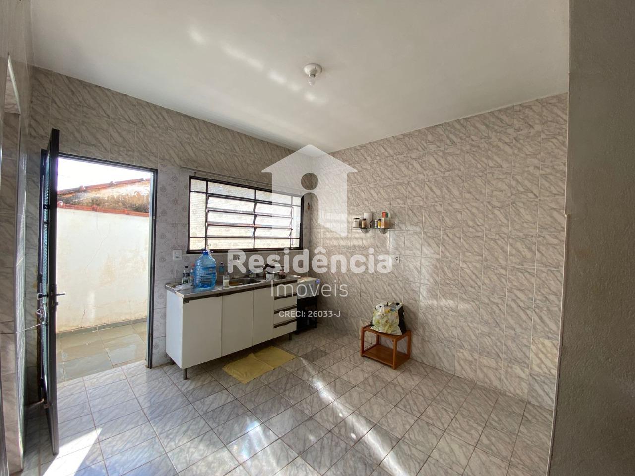 Casa para aluguel no Centro: 