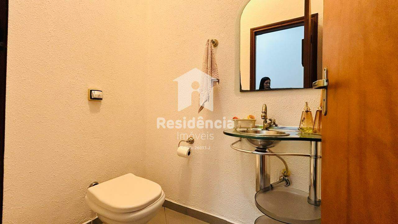 Casa para aluguel no Jardim Lavínia: 