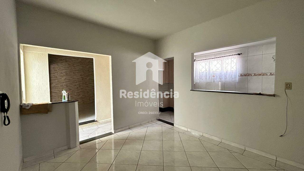 Casa para aluguel no Conj. Hab. Gilberto Rossetti (Cohab II): 