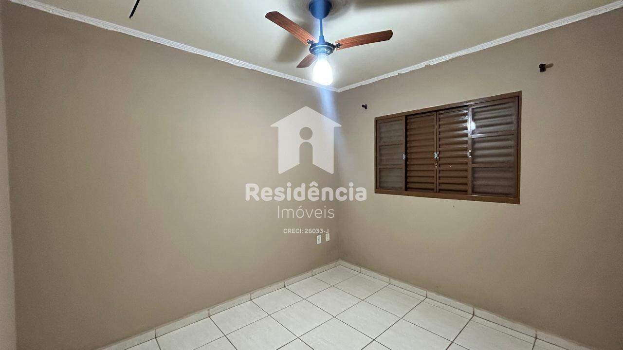 Casa para aluguel no Conjunto Habitacional Gildo Geraldo: 