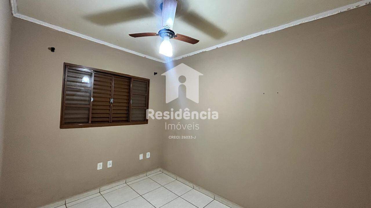 Casa para aluguel no Conjunto Habitacional Gildo Geraldo: 