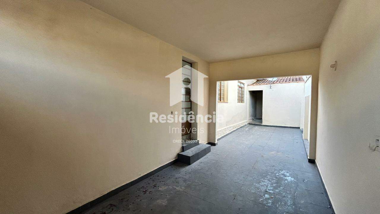 Casa para aluguel no Centro: 