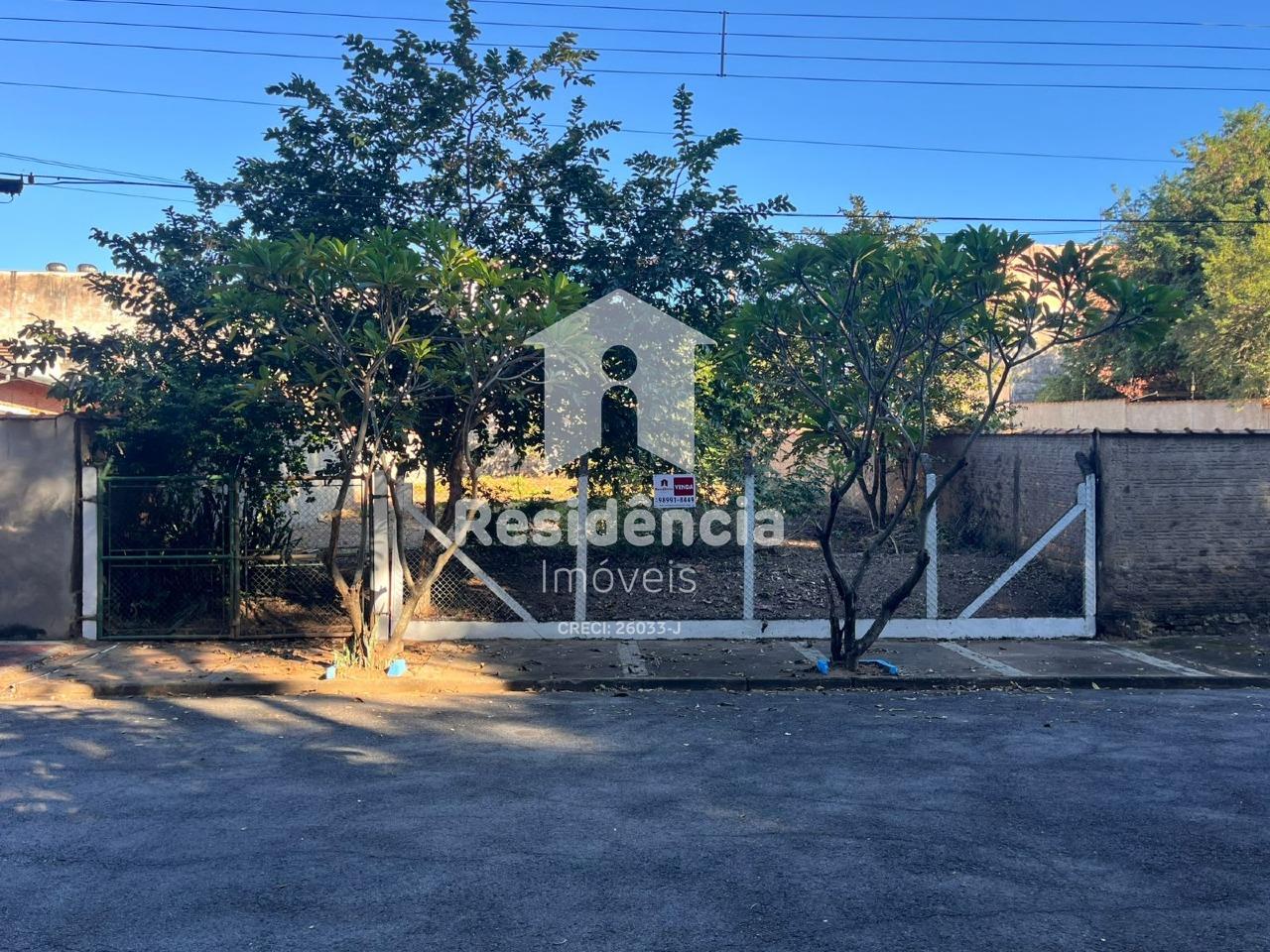 Terreno à venda no Jardim Lavínia: 