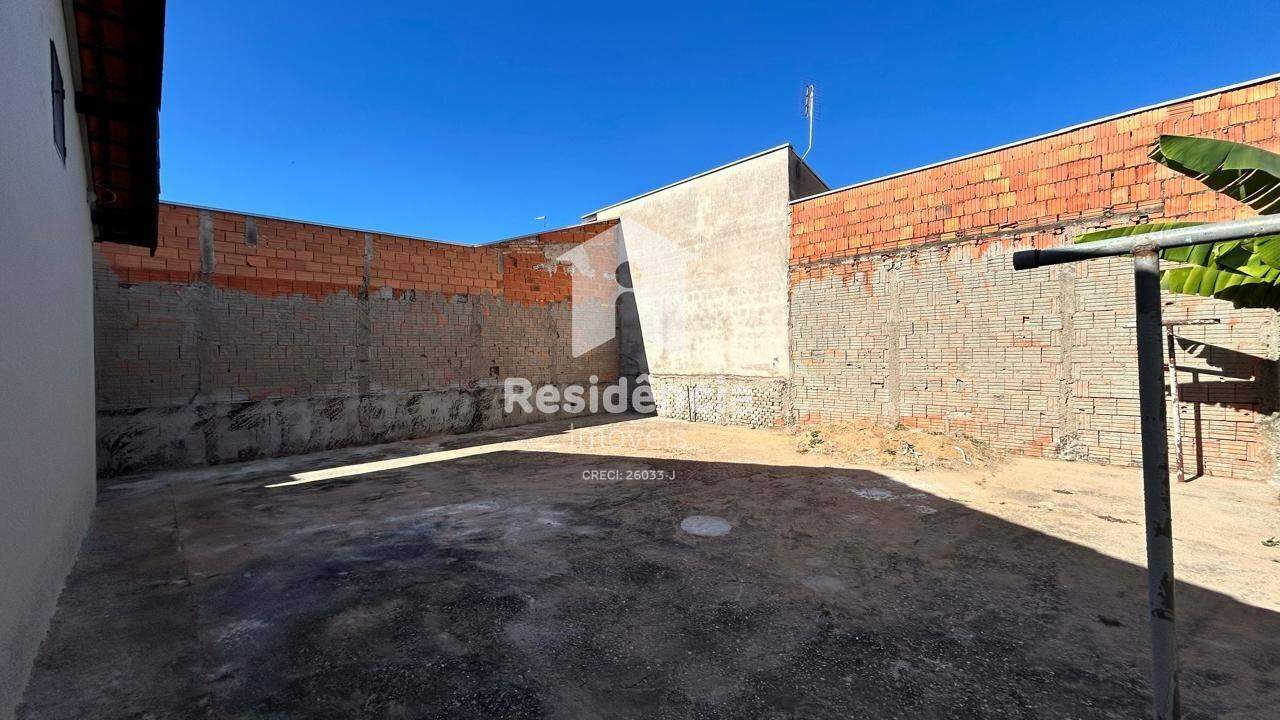 Casa à venda no Conjunto Habitacional Gilberto Rossetti: 