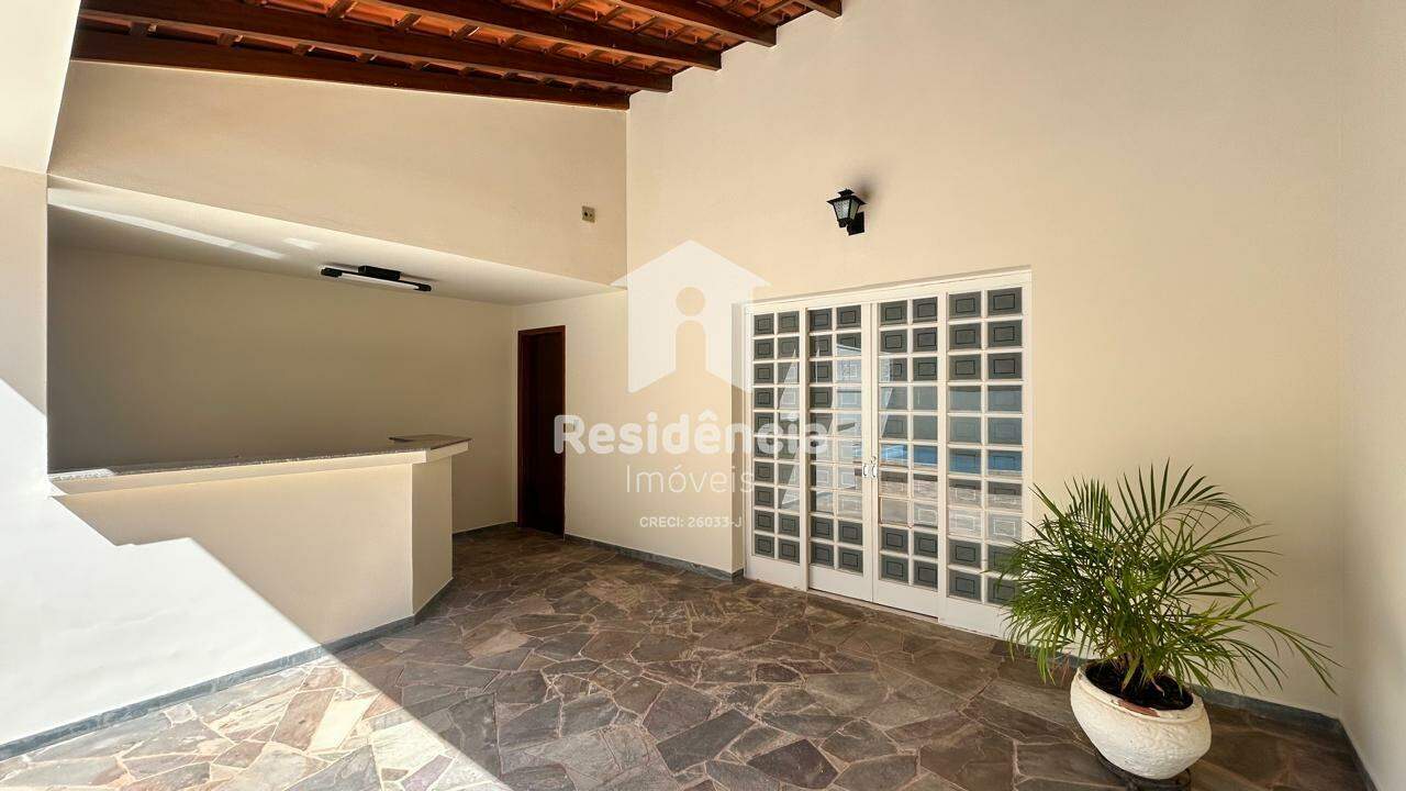 Casa para aluguel no Jardim Chico Piscina: 