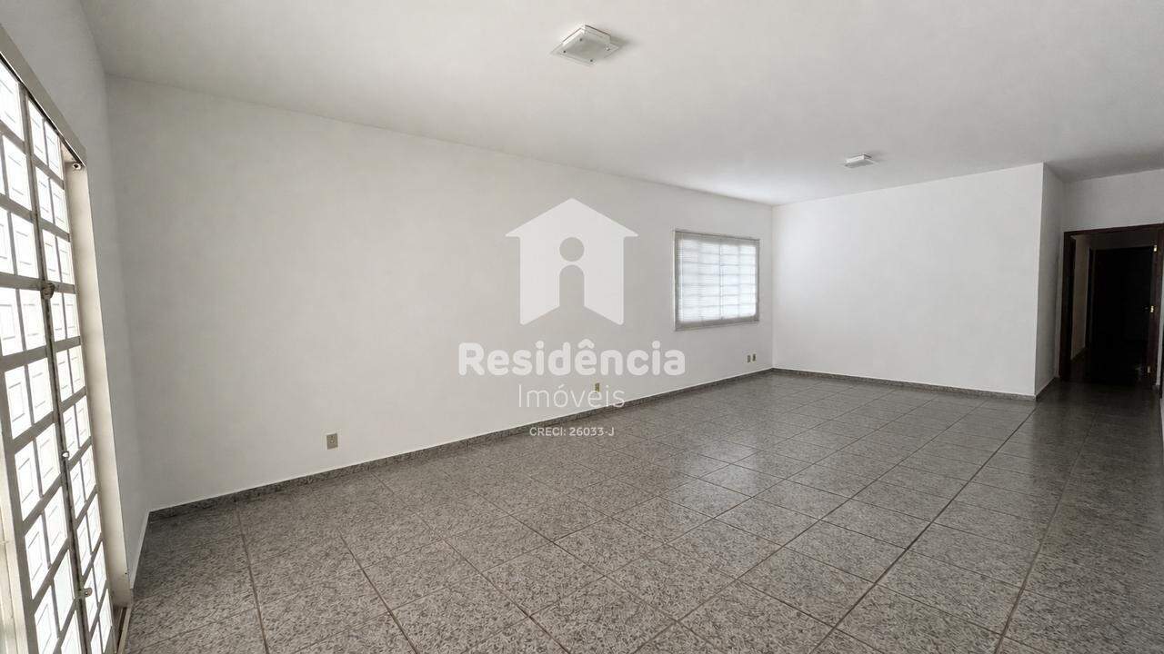 Casa para aluguel no Jardim Chico Piscina: 