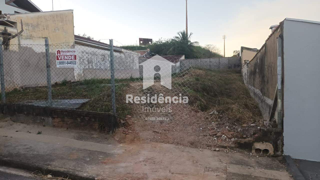 Terreno à venda no Vila Quintino: 