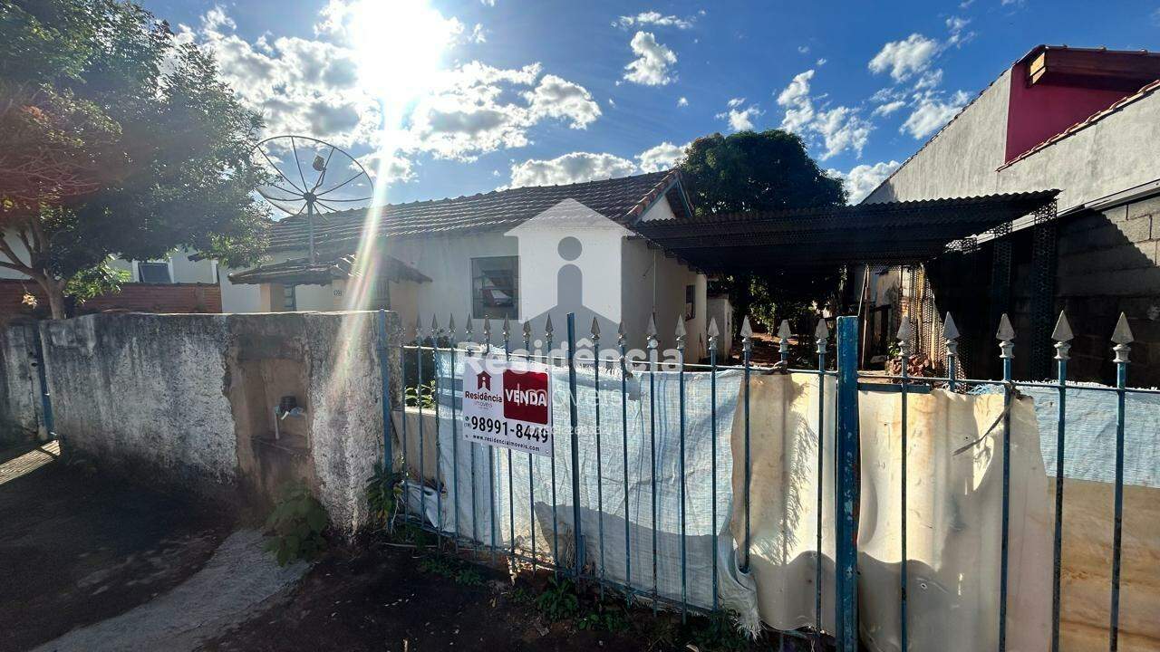 Casa à venda no Centro: 
