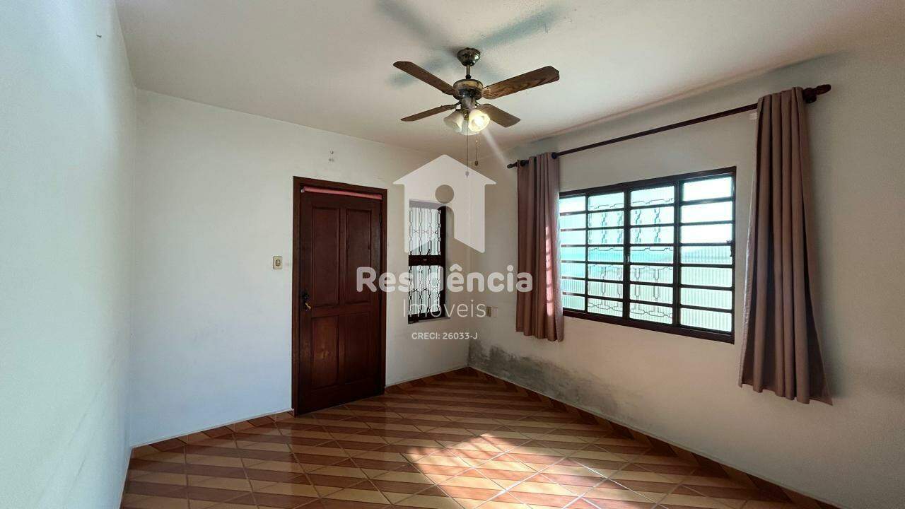 Casa à venda no Parque Residencial Doutor João Oliveira Machado: 
