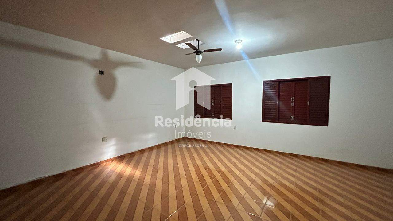 Casa à venda no Parque Residencial Doutor João Oliveira Machado: 