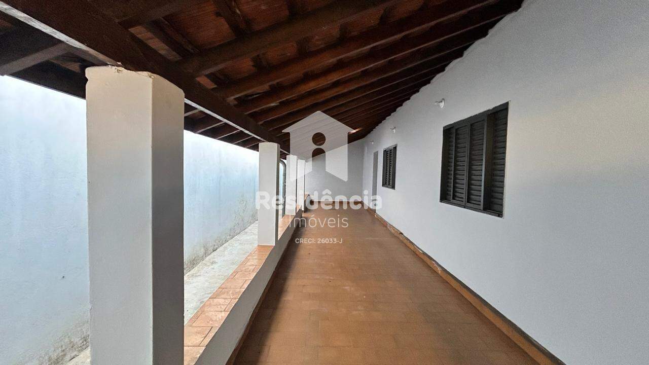 Casa para aluguel no Vila Santa Cruz: 