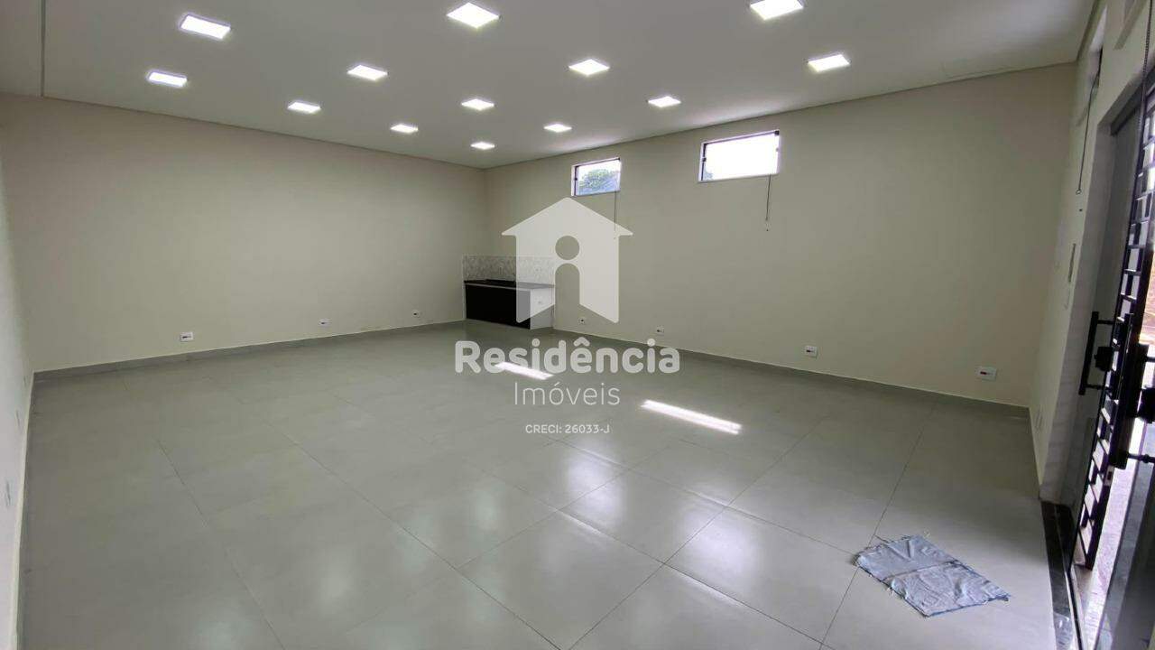 Sala Comercial para aluguel no Jardim Chico Piscina: 