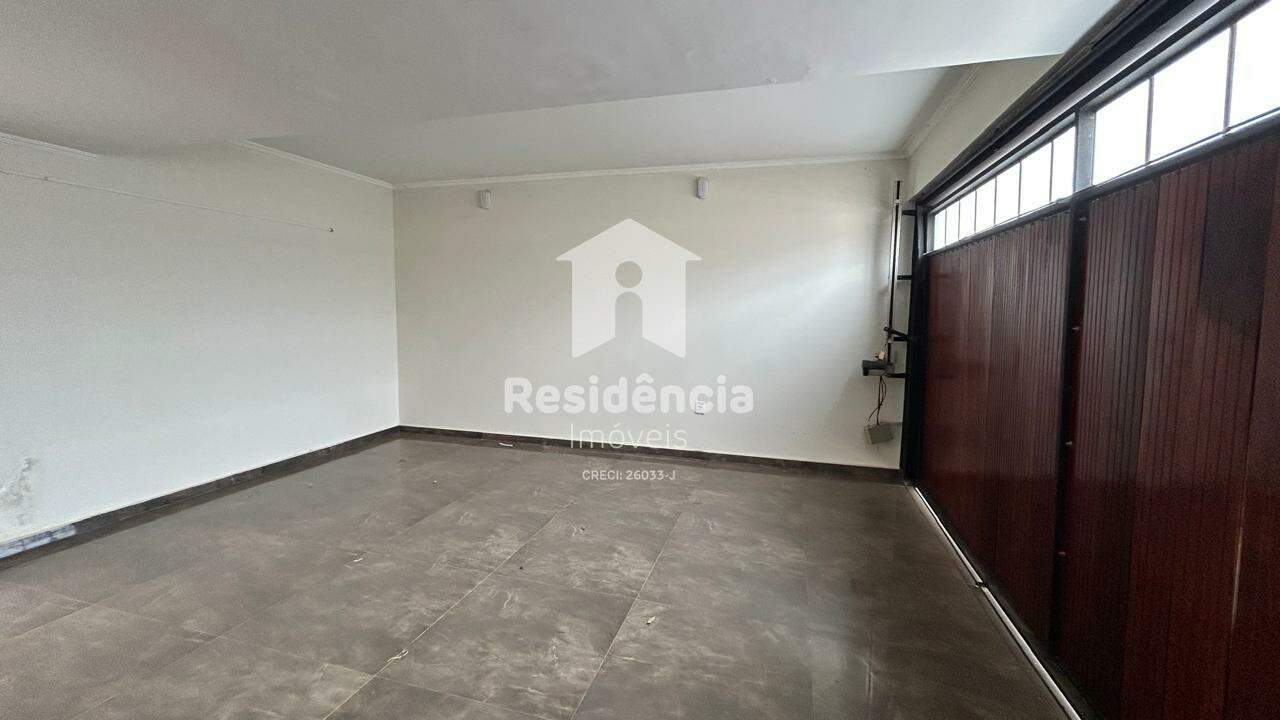 Casa à venda no Centro: 