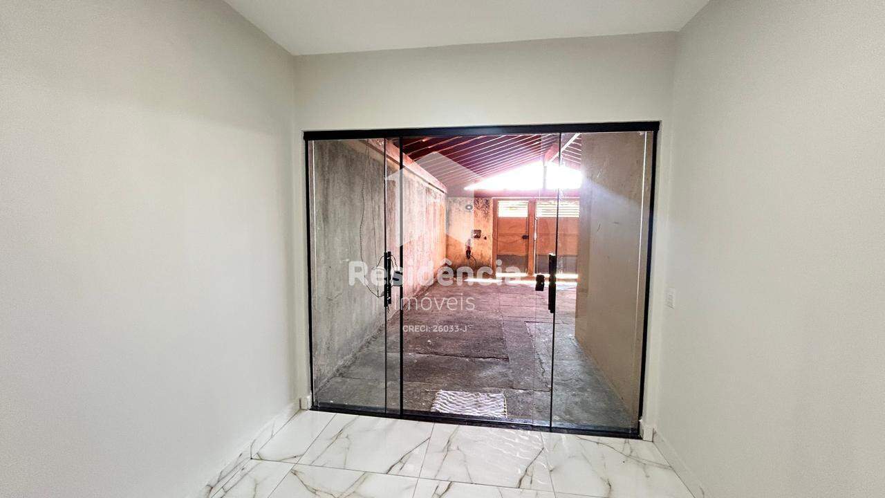 Casa à venda no Conjunto Habitacional Gildo Geraldo: 