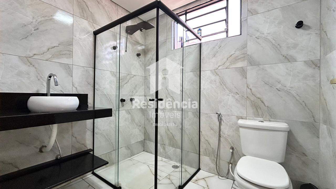 Casa à venda no Conjunto Habitacional Gildo Geraldo: 