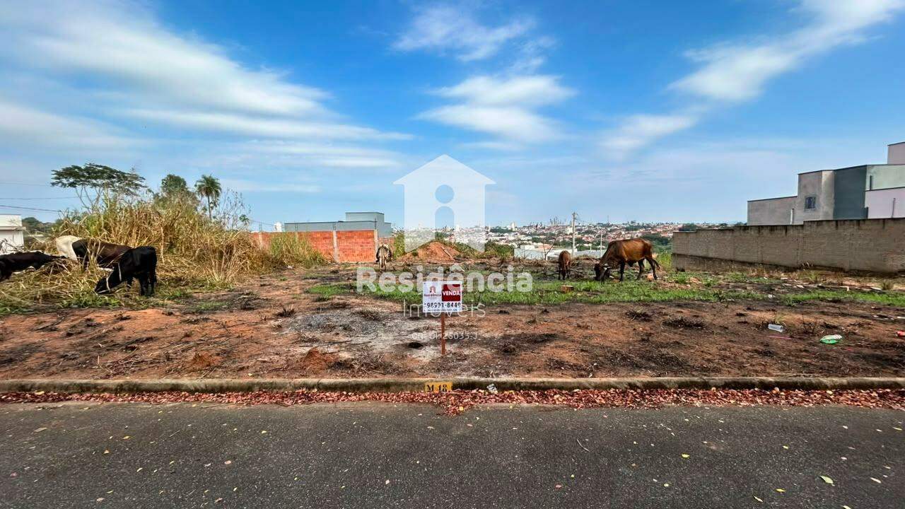 Terreno à venda no Jardim Boa Vista: 