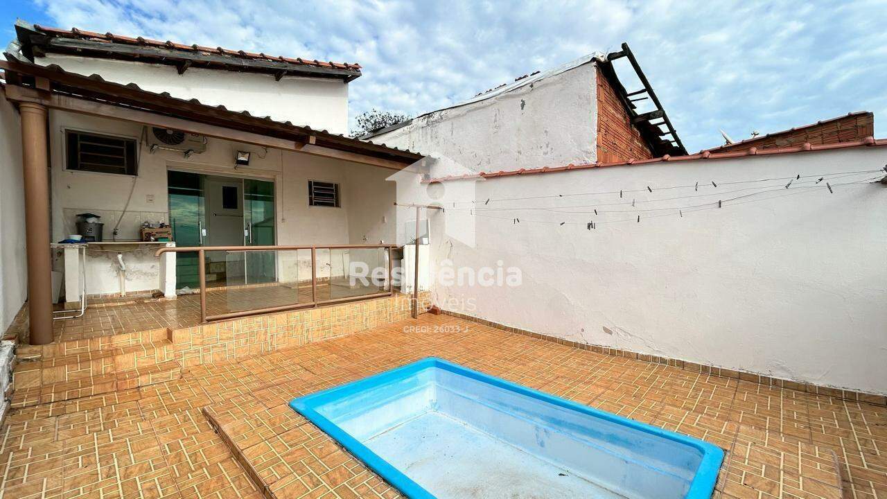 Casa à venda no Jardim São Francisco: 