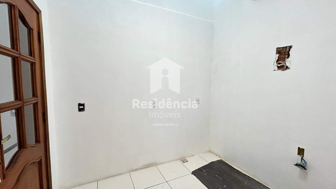 Prédio para aluguel no Centro: 