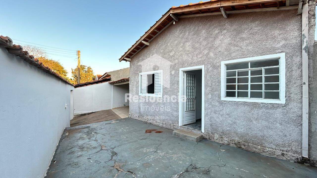 Casa para aluguel no Vila Carvalho: 