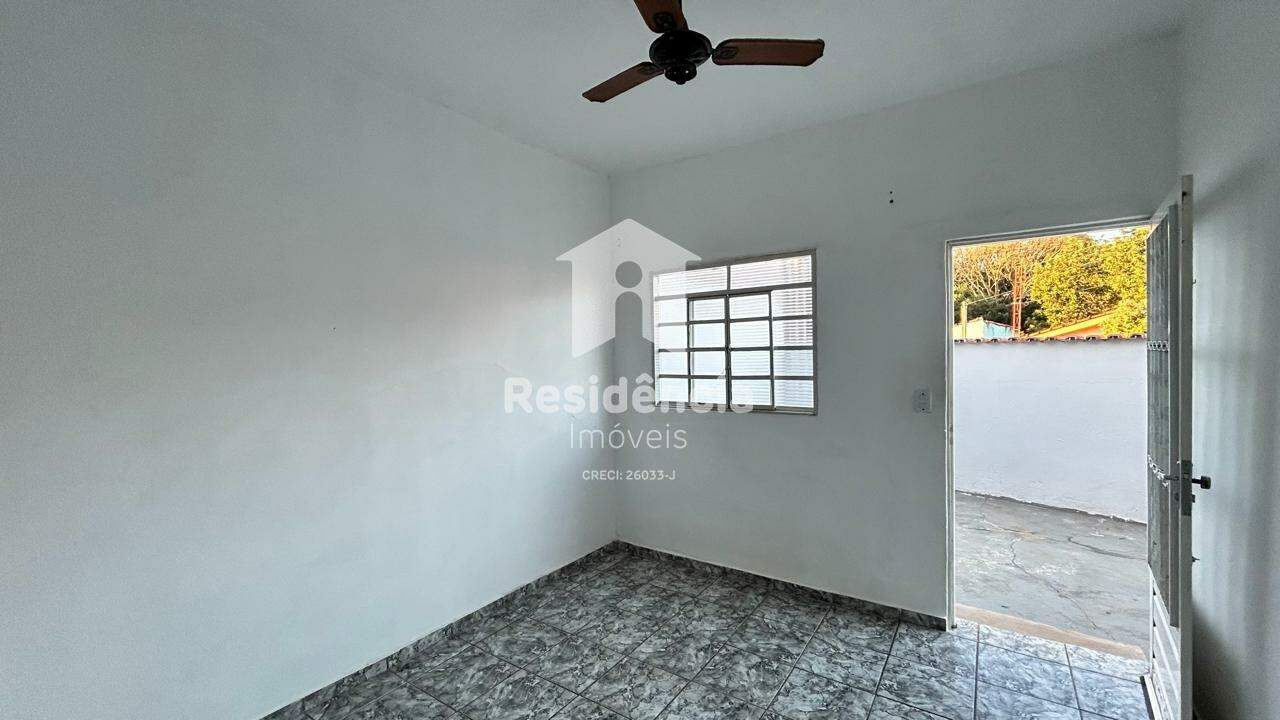 Casa para aluguel no Vila Carvalho: 