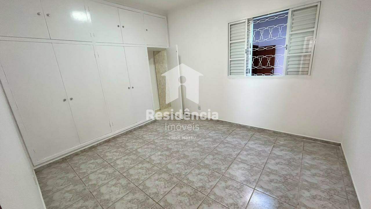 Casa para aluguel no Jardim São Domingos (Chácaras São Domingos): 