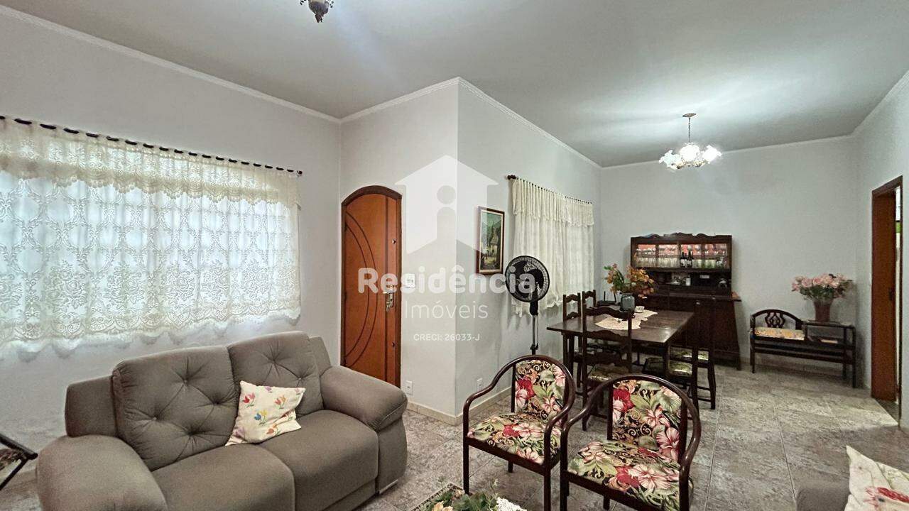 Casa à venda no Jardim Gatolândia: 
