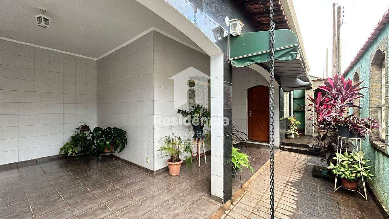 Casa à venda no Jardim Gatolândia: 