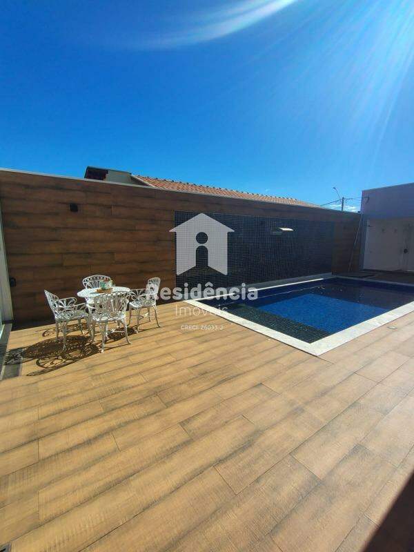 Casa à venda no Loteamento Residencial e Comercial Jardim Lago dos Ipês: 