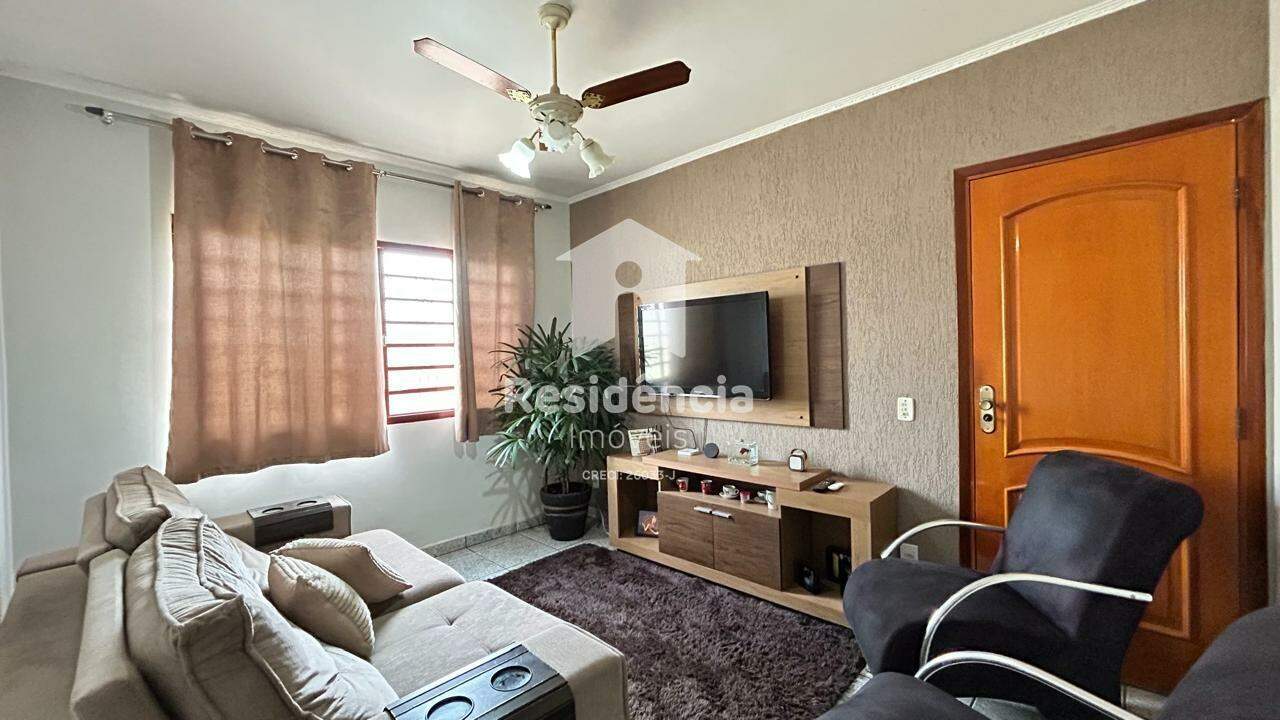 Casa à venda no Jardim São José: 