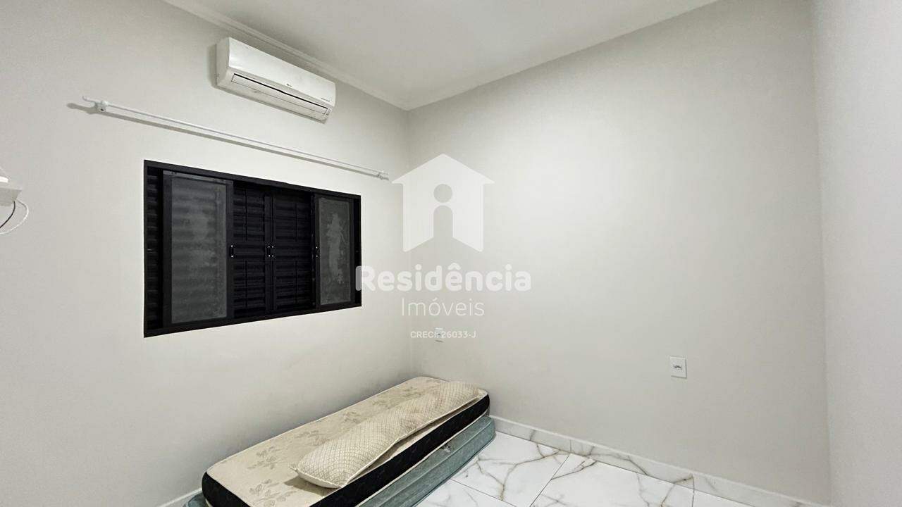 Casa para aluguel no Conjunto Habitacional Gilberto Rossetti: 