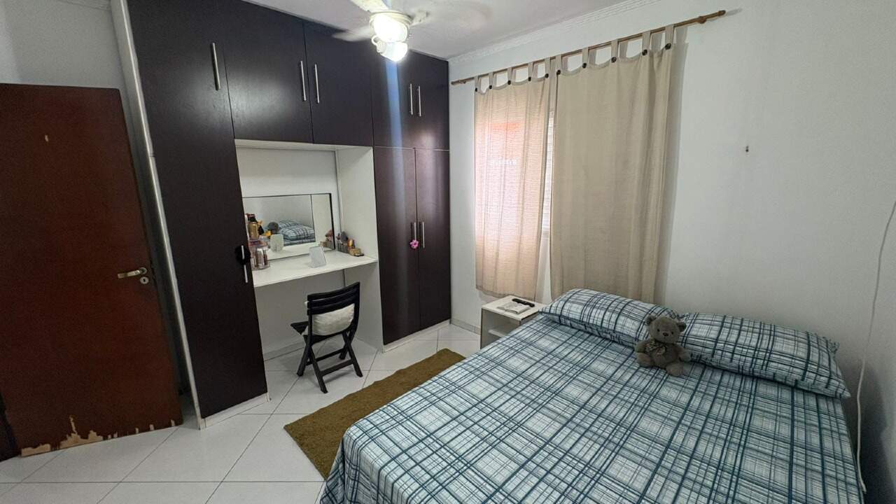 Casa à venda no Conjunto Habitacional Gilberto Rossetti: 