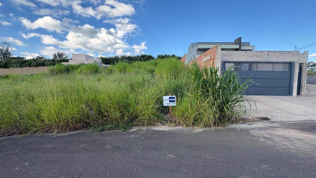 Terreno à venda no Jardim Boa Vista: 