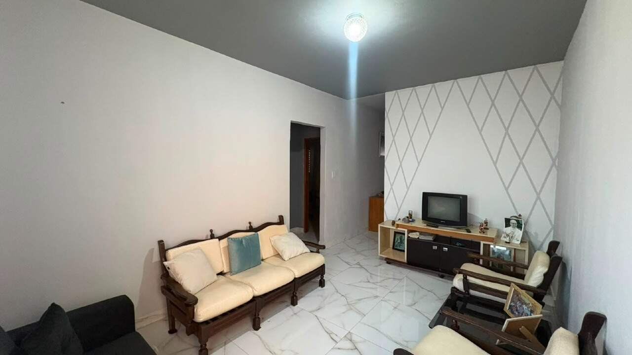 Casa à venda no Conjunto Habitacional Gilberto Rossetti: 