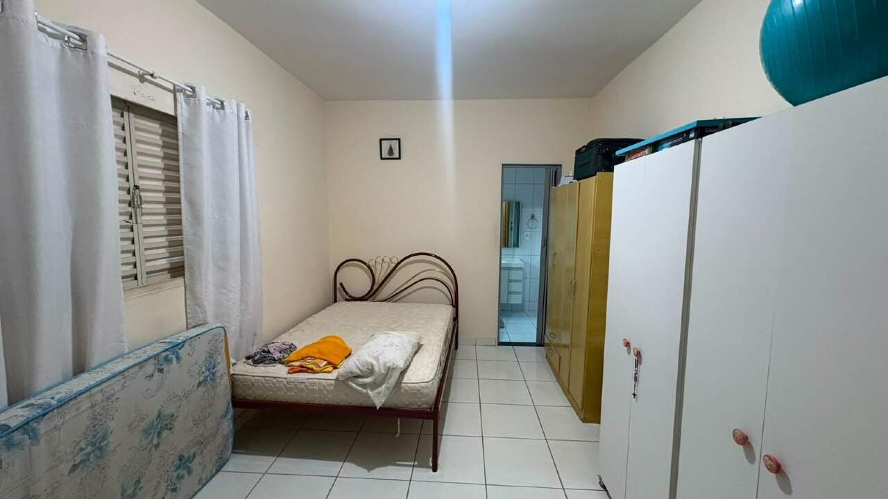 Casa à venda no Conjunto Habitacional Gilberto Rossetti: 