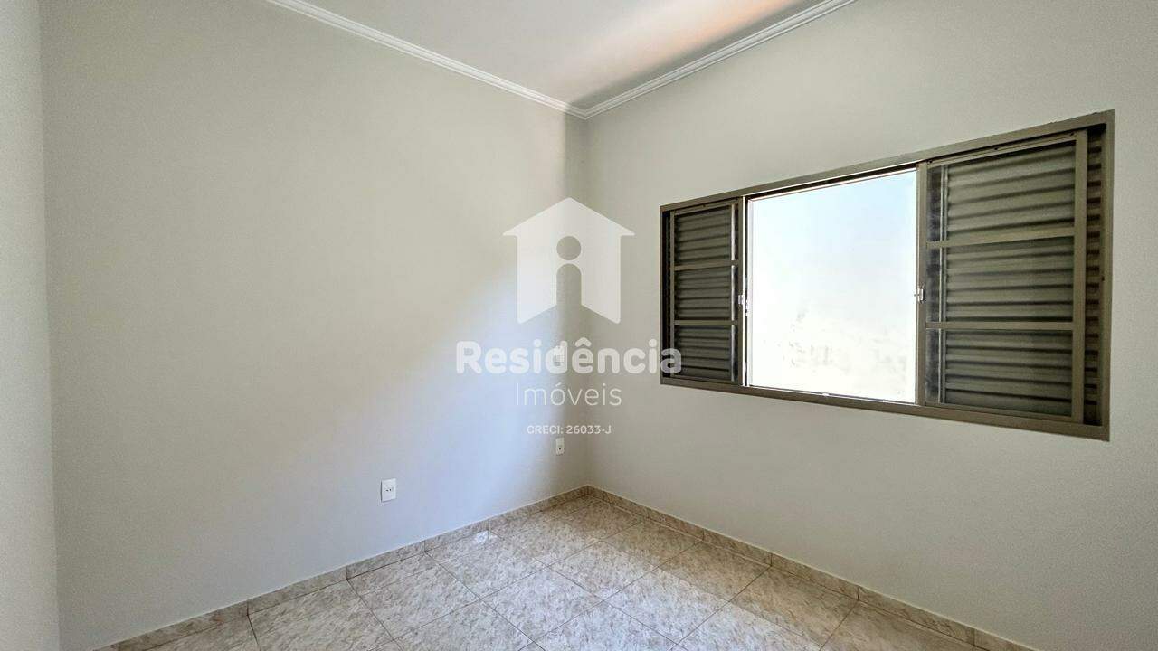 Casa à venda no Jardim Chico Alcino: 