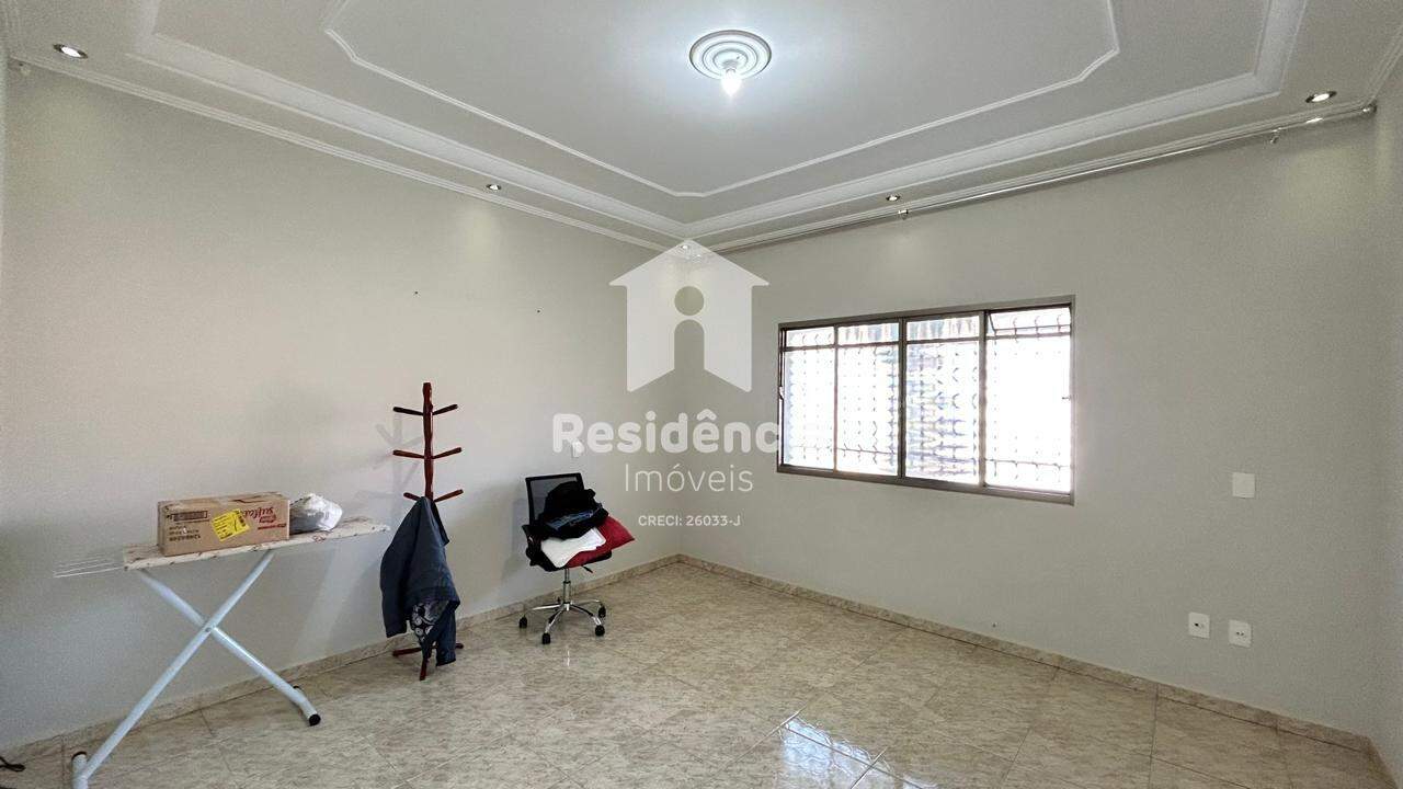 Casa à venda no Jardim Chico Alcino: 